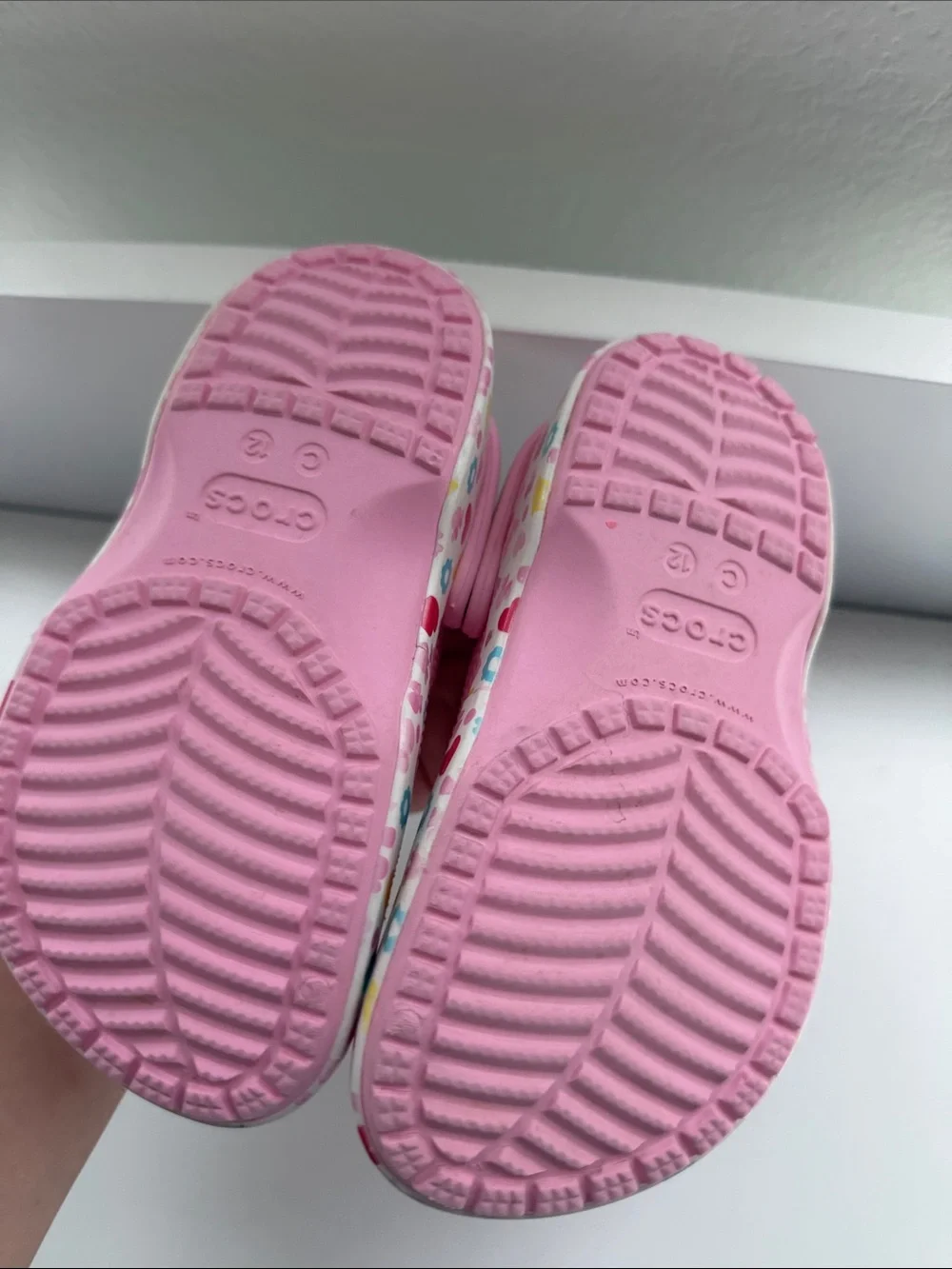 CROCS Kids Pink Minnie Mouse Charm Clogs